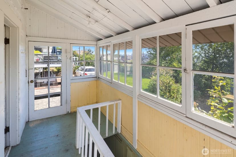 Property photo for 3410 37th Avenue SW, Seattle photo 16