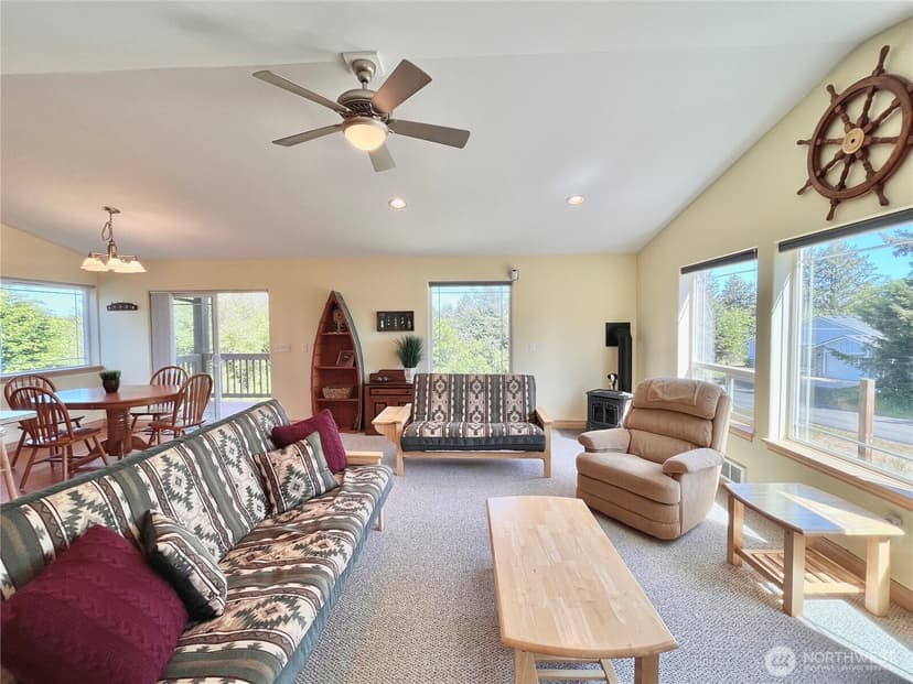 Property photo for 137 N Razor Clam Drive SW, Ocean Shores photo 30