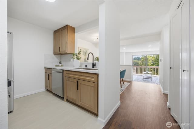 Property photo for 2334 NE 102nd Street #202, Seattle photo 3