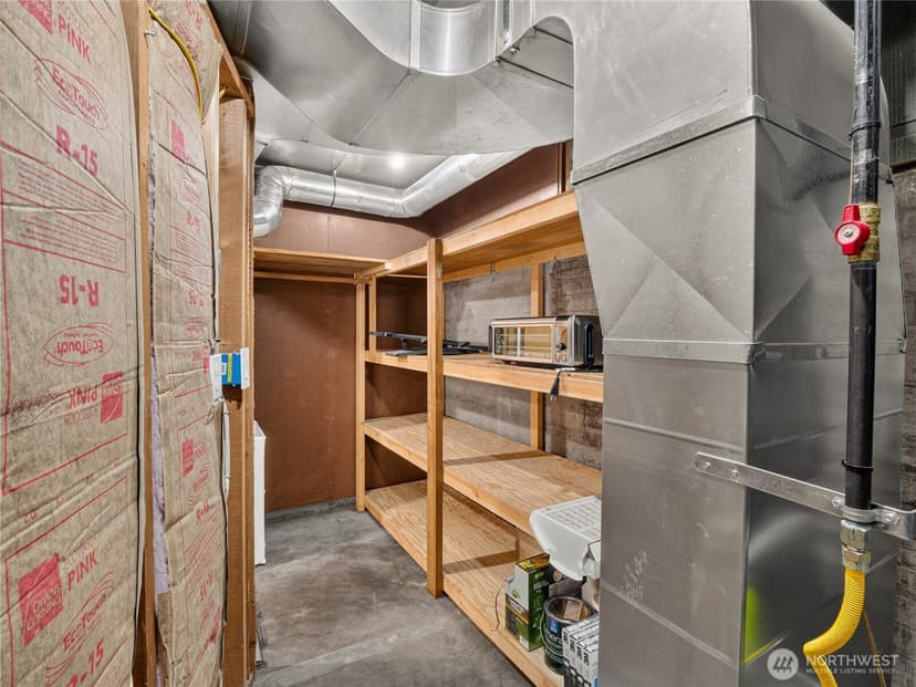 Property photo for 5547 38th Avenue NE, Seattle photo 28