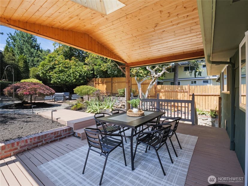 Property photo for 5547 38th Avenue NE, Seattle photo 29