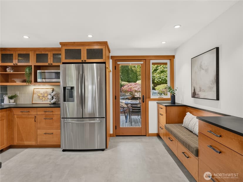 Property photo for 5547 38th Avenue NE, Seattle photo 16