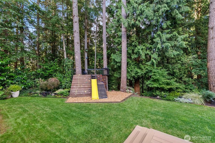 Property photo for 21229 Cypress Way, Lynnwood photo 28