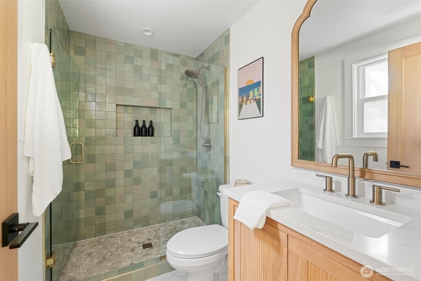 Property photo for 21229 Cypress Way, Lynnwood photo 23