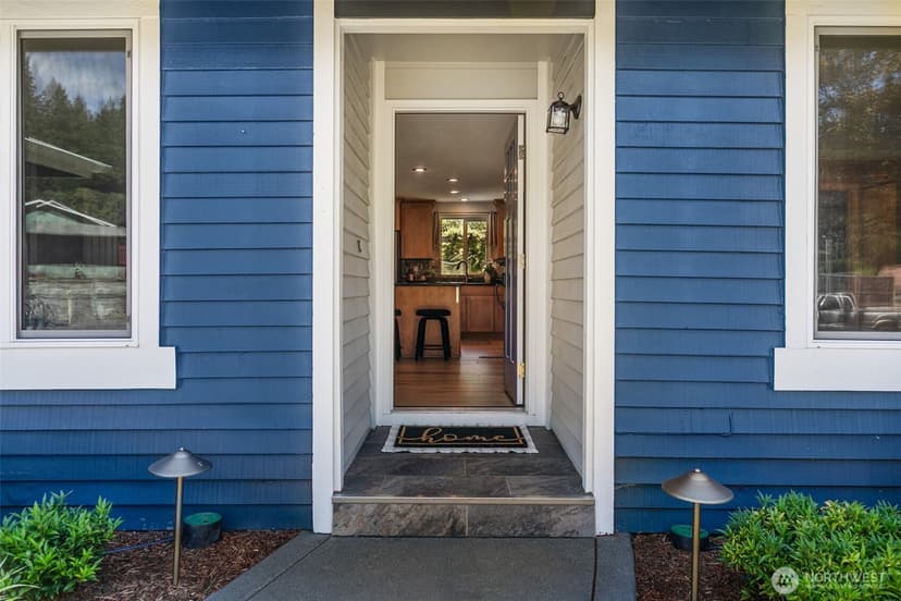 Property photo for 715 NE Redbud Lane, Bremerton photo 3