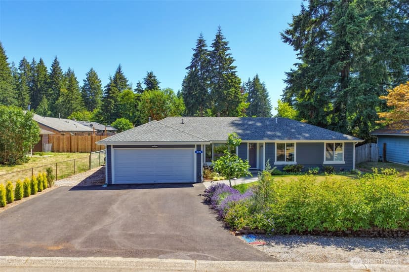 Property photo for 715 NE Redbud Lane, Bremerton photo 5