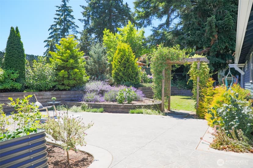 Property photo for 715 NE Redbud Lane, Bremerton photo 30