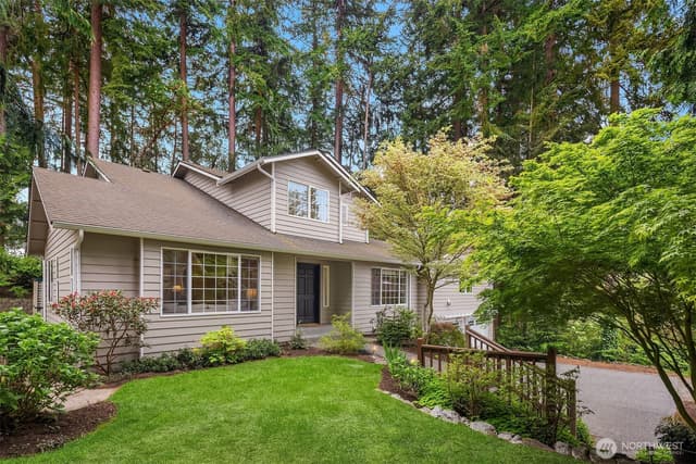 Property photo for 8934 218th Street SW, Edmonds photo 2