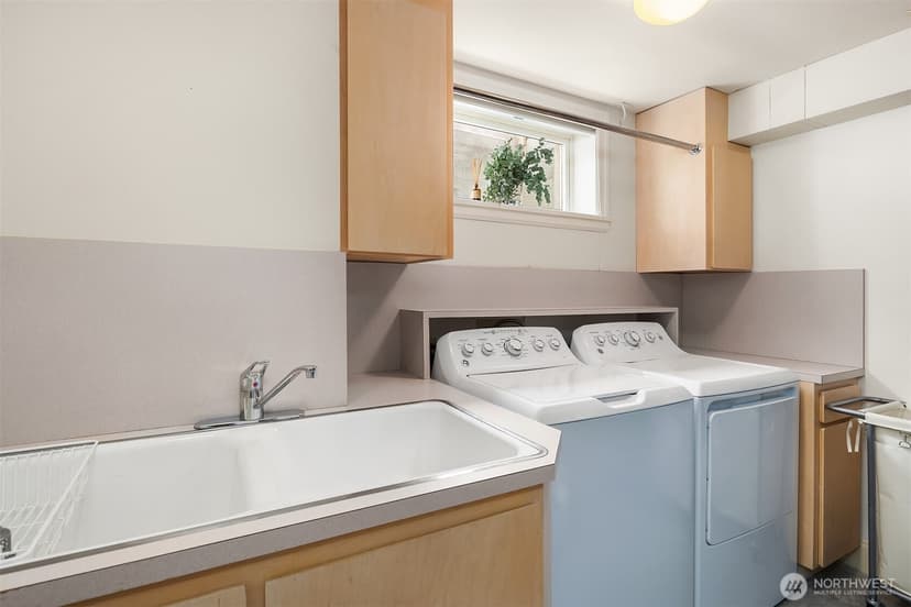 Property photo for 4915 Rucker Avenue, Everett photo 26