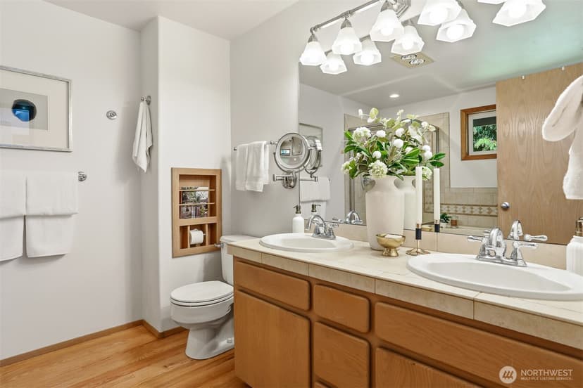 Property photo for 11540 Palatine Avenue N, Seattle photo 18