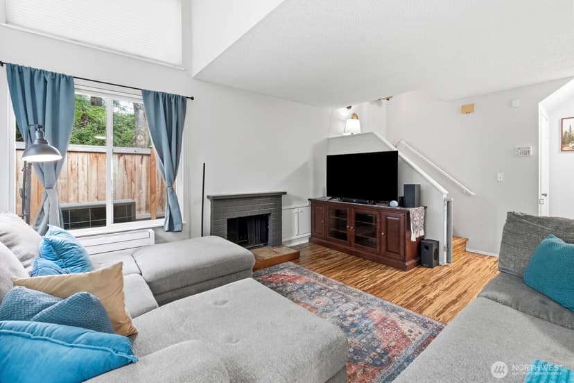Property photo for 8442 26th Avenue SW #A, Seattle photo 6