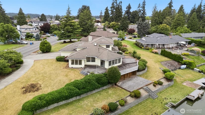 Property photo for 20015 Island Parkway E, Lake Tapps photo 6