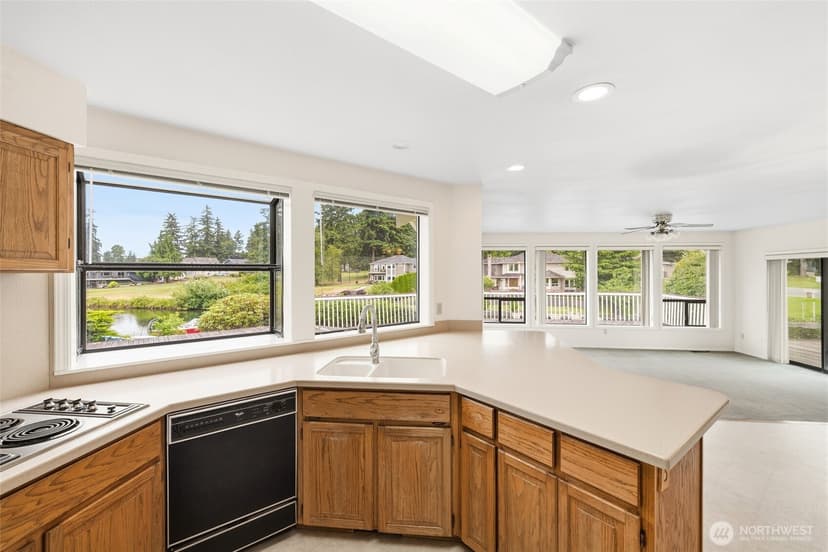 Property photo for 20015 Island Parkway E, Lake Tapps photo 19
