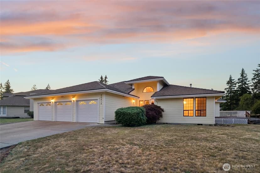 Property photo for 20015 Island Parkway E, Lake Tapps photo 13