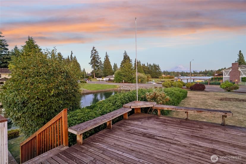 Property photo for 20015 Island Parkway E, Lake Tapps photo 12