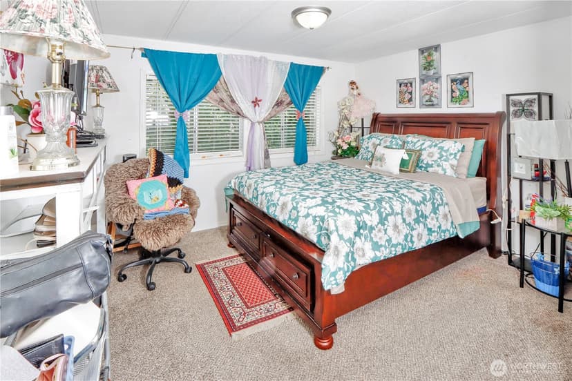 Property photo for 1298 NE Steele Creek Drive, Bremerton photo 12