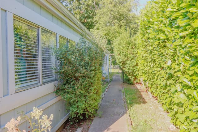 Property photo for 1298 NE Steele Creek Drive, Bremerton photo 3