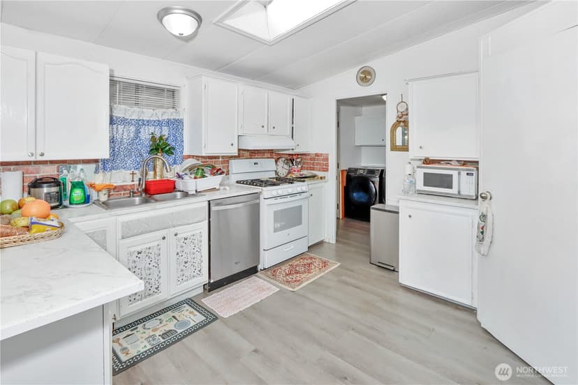 Property photo for 1298 NE Steele Creek Drive, Bremerton photo 7