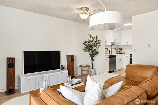 Property photo for 3009 3rd Avenue W #6, Seattle