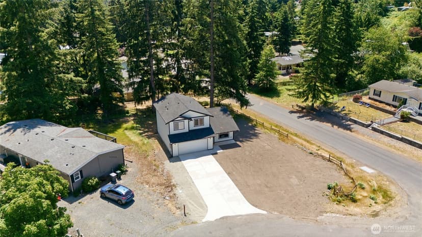 Property photo for 21602 143rd Street E, Bonney Lake photo 4