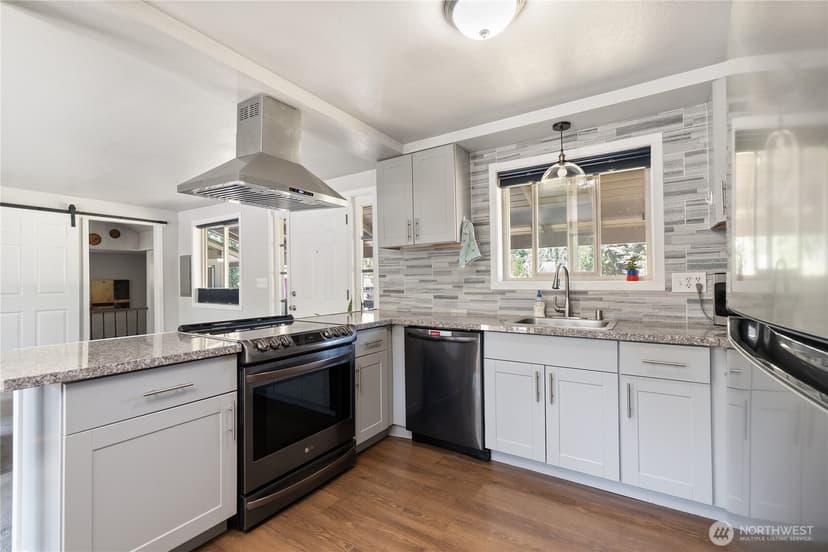 Property photo for 16930 118th Street NE, Arlington photo 4