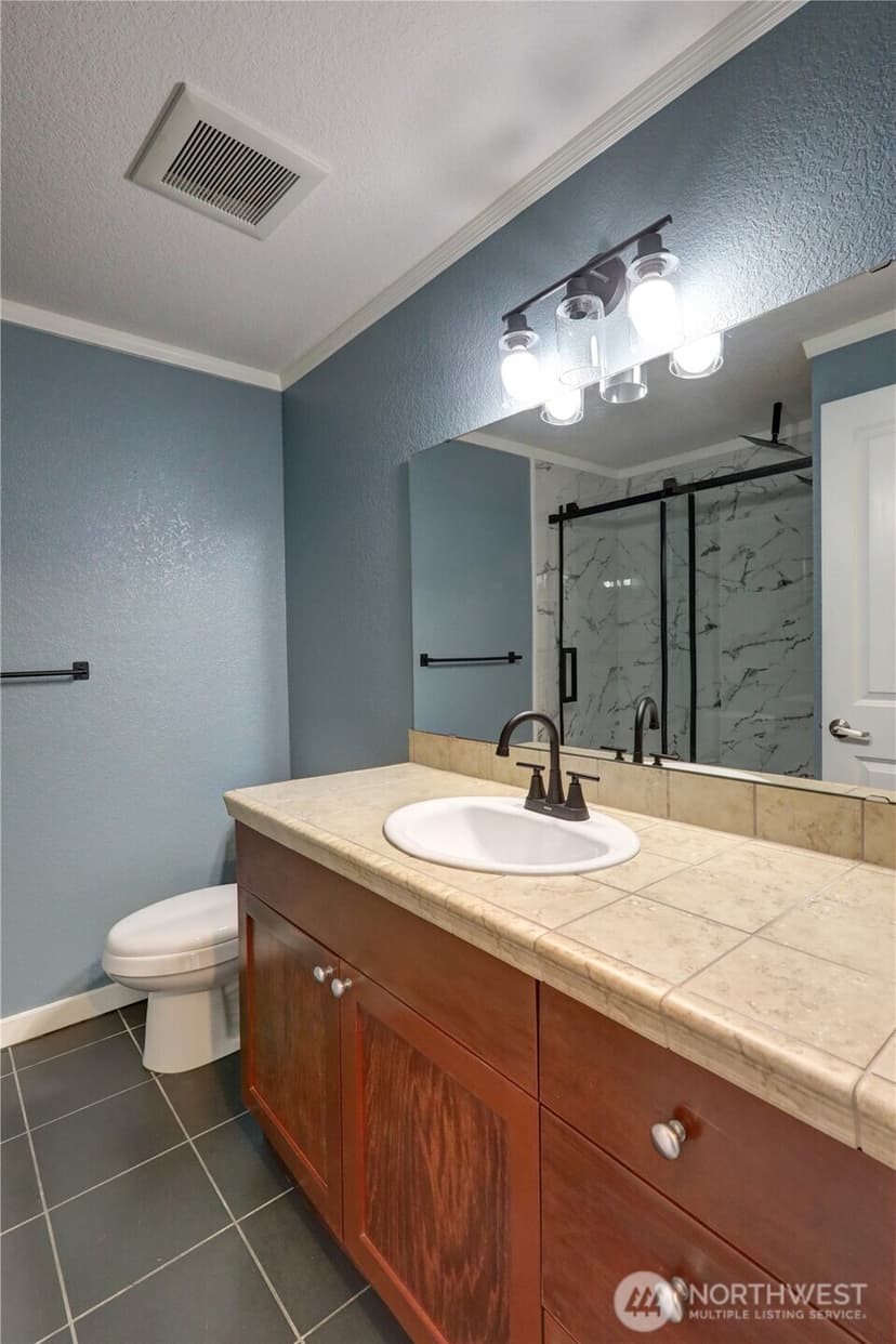 Property photo for 939 N 101st Street #302, Seattle photo 8