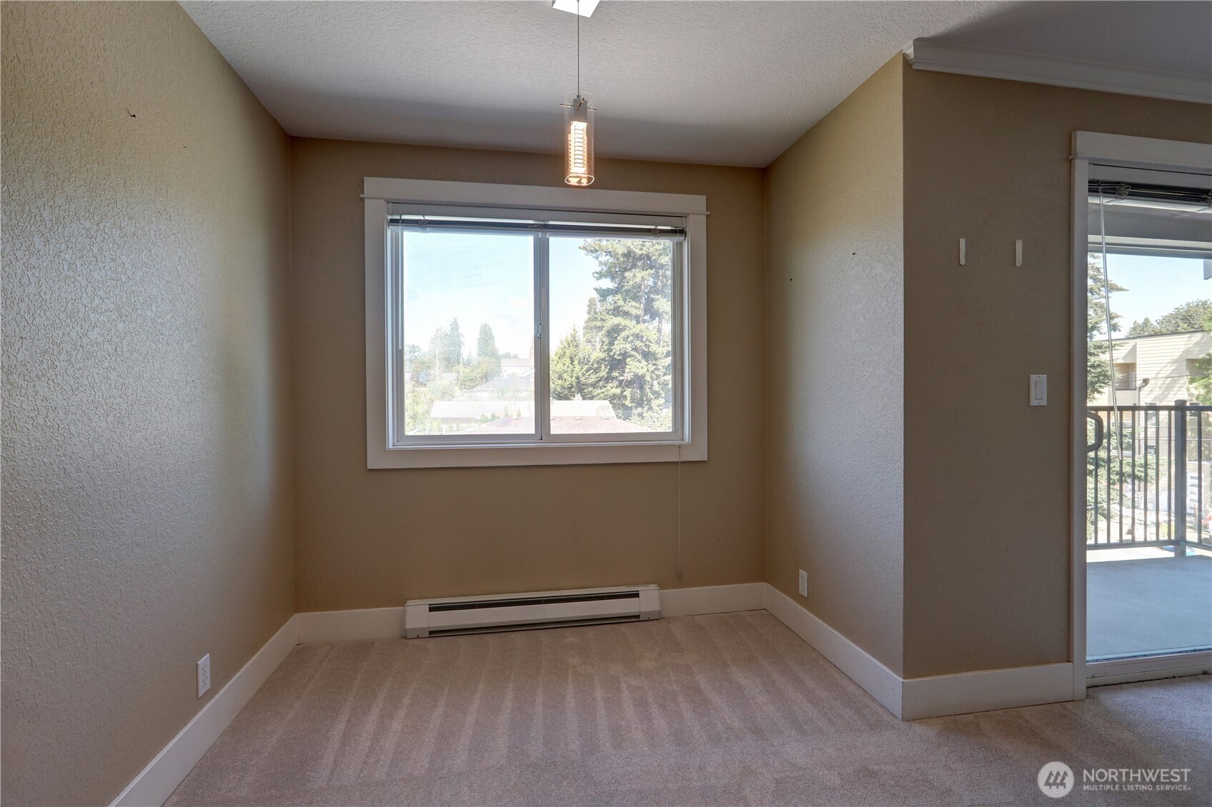 Property photo for 939 N 101st Street #302, Seattle photo 4