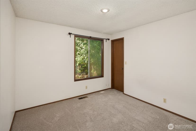 Property photo for 2023 228th Place NE, Sammamish photo 20