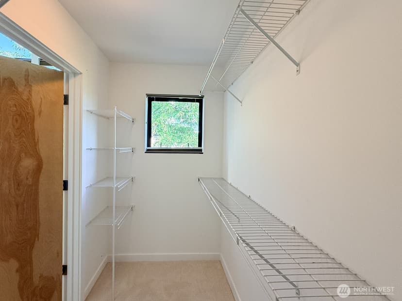 Property photo for 4917 39th Avenue S, Seattle photo 12