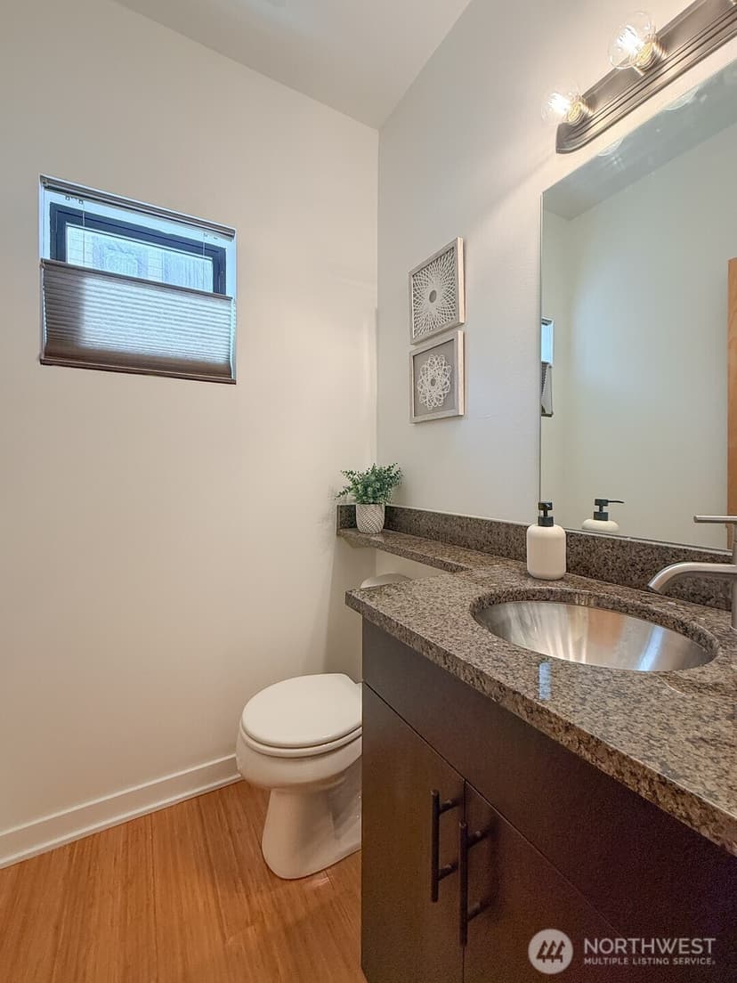 Property photo for 4917 39th Avenue S, Seattle photo 9