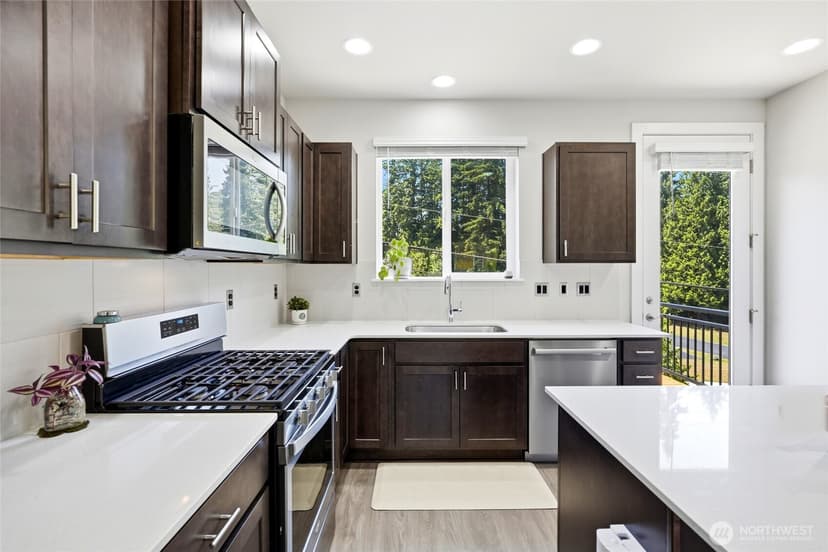 Property photo for 19414 35th Drive SE #D, Bothell photo 14