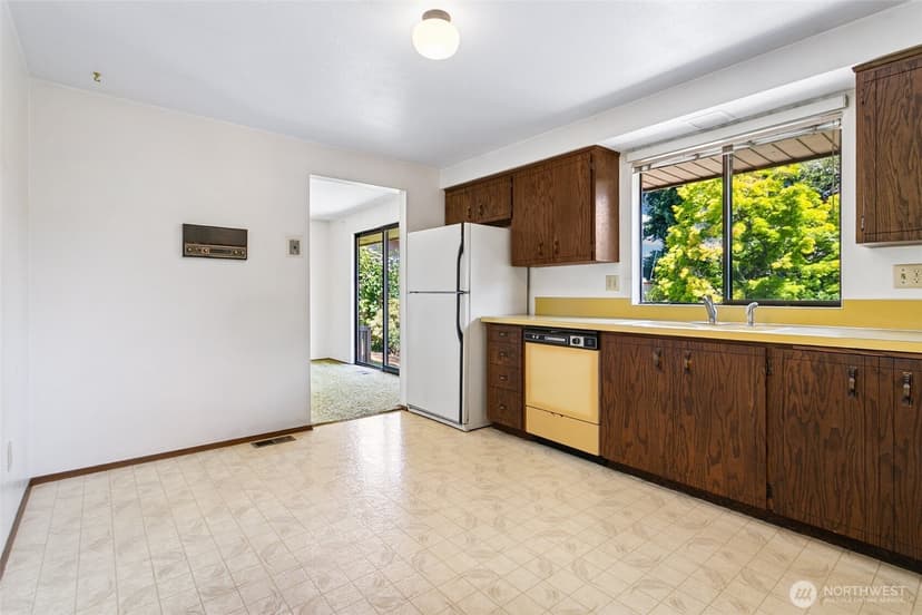 Property photo for 2714 SW 314th Street, Federal Way photo 12