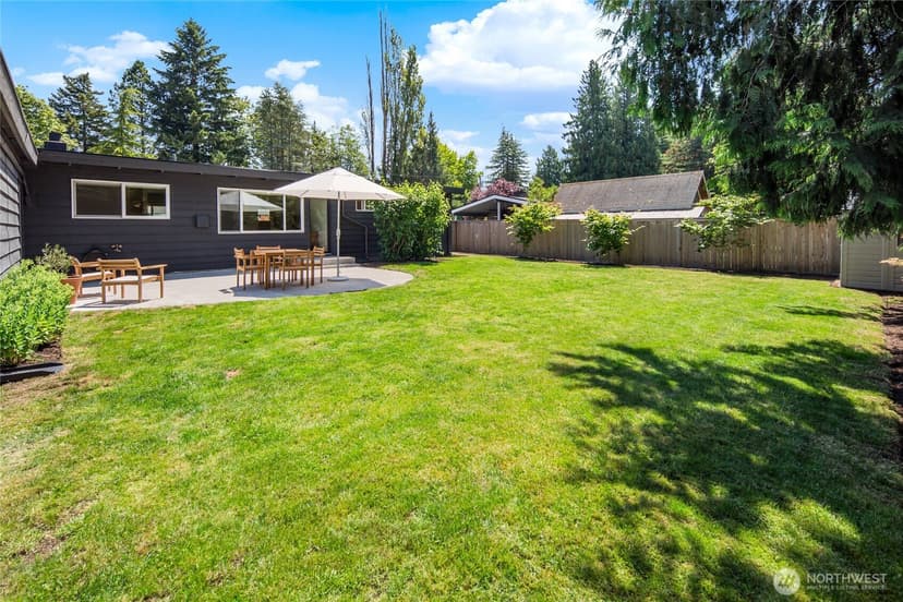Property photo for 18751 60th Avenue NE, Kenmore photo 10