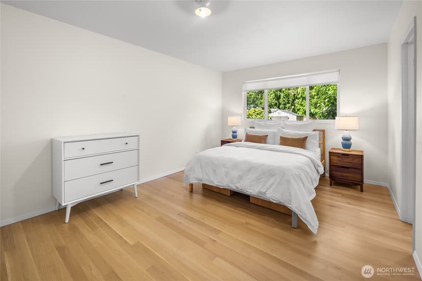 Property photo for 18751 60th Avenue NE, Kenmore photo 15