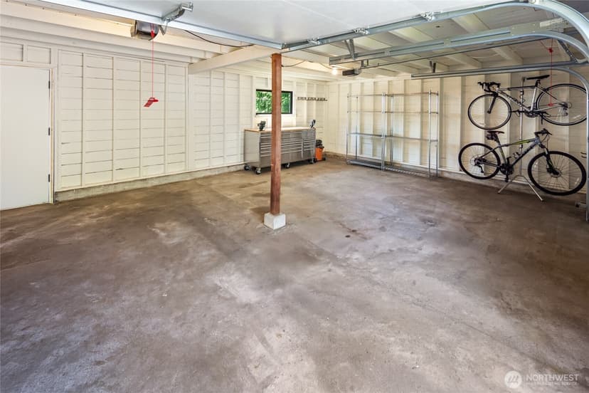 Property photo for 18751 60th Avenue NE, Kenmore photo 35