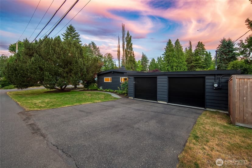 Property photo for 18751 60th Avenue NE, Kenmore photo 34