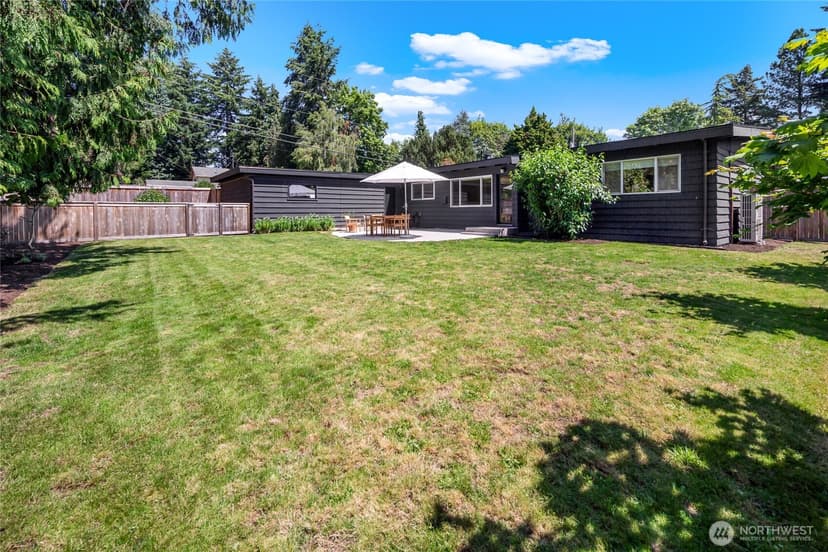 Property photo for 18751 60th Avenue NE, Kenmore photo 29