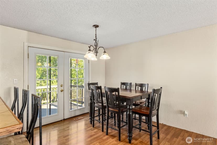 Property photo for 3335 Centennial Way NE, Tacoma photo 10