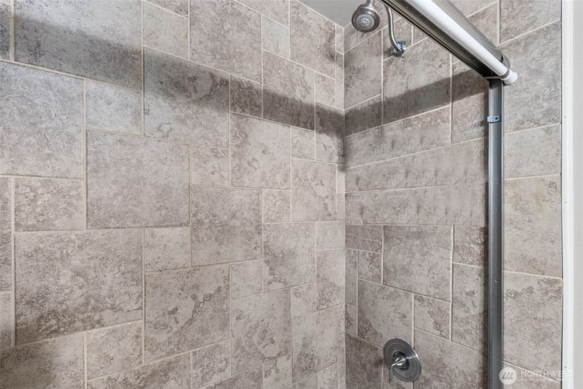 Property photo for 3335 Centennial Way NE, Tacoma photo 20