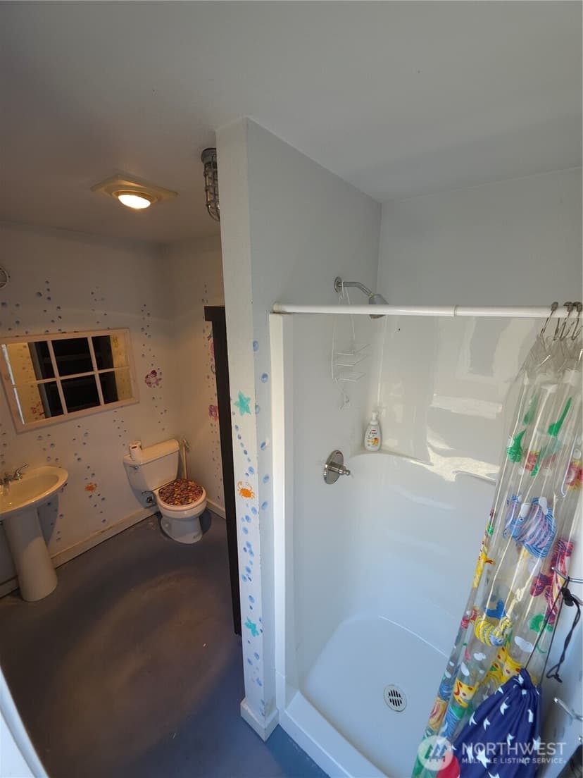 Property photo for 5015 81st Street SW, Lakewood photo 27
