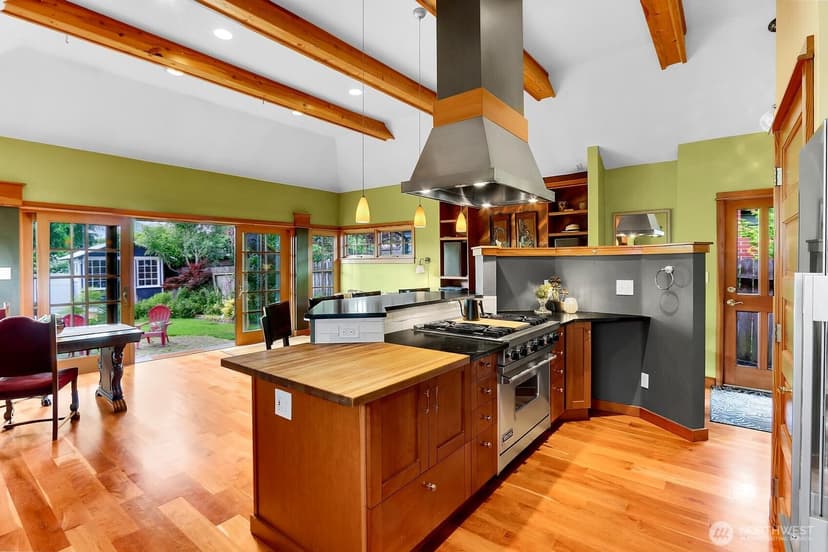 Property photo for 4229 46th Avenue S, Seattle photo 12