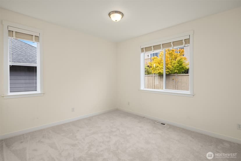 Property photo for 9121 Jacobia Avenue SE, Snoqualmie photo 21