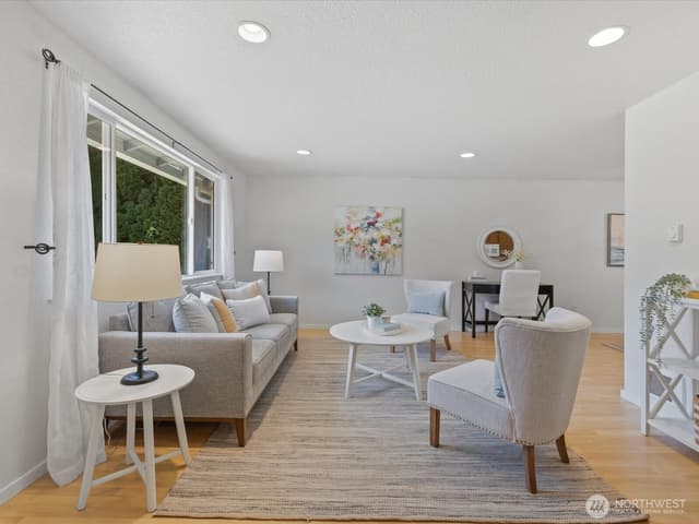 Property photo for 26828 NE Bird Street, Duvall photo 4