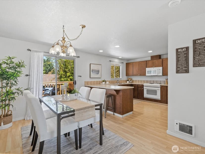 Property photo for 26828 NE Bird Street, Duvall photo 6