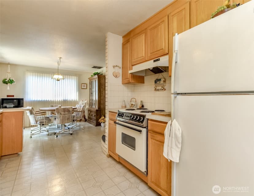 Property photo for 31244 9th Avenue S, Federal Way photo 8