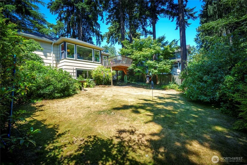 Property photo for 6626 57th Avenue NE, Seattle photo 30