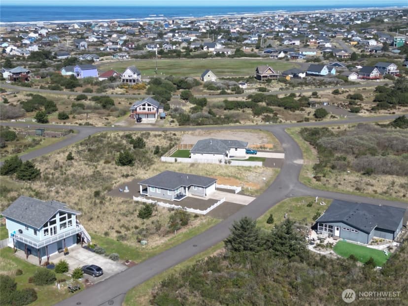 Property photo for 1439 Diamond Head Avenue SW, Ocean Shores