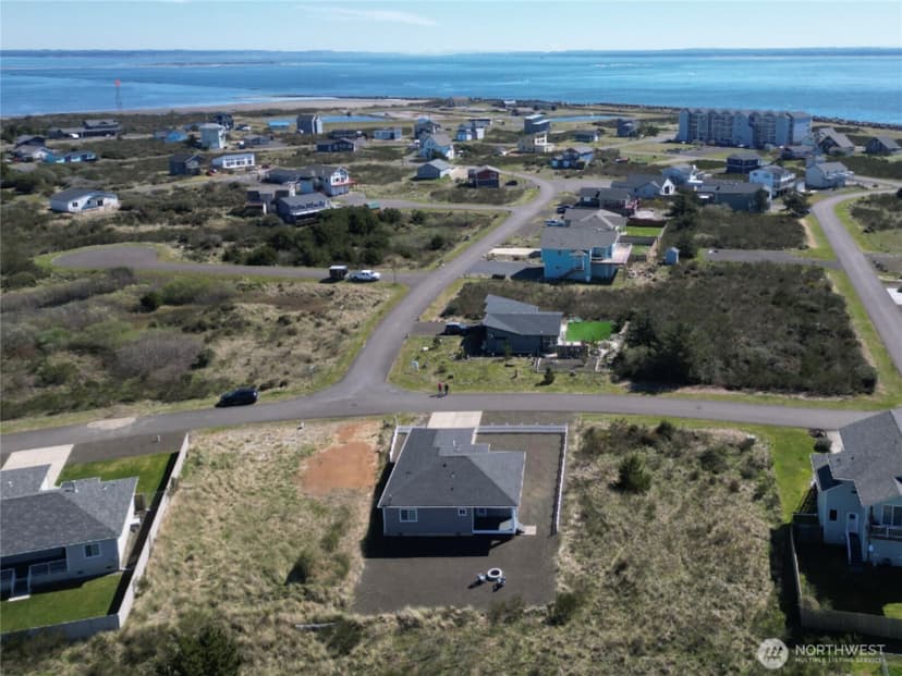 Property photo for 1439 Diamond Head Avenue SW, Ocean Shores photo 30