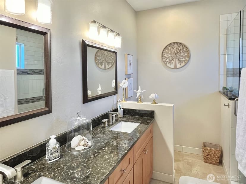 Property photo for 1439 Diamond Head Avenue SW, Ocean Shores photo 17