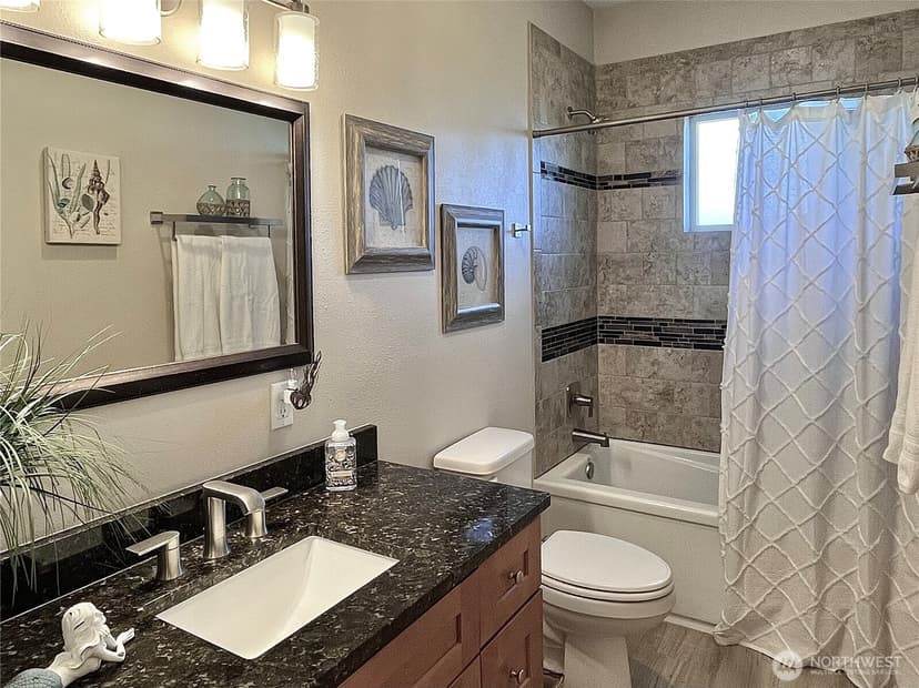 Property photo for 1439 Diamond Head Avenue SW, Ocean Shores photo 22